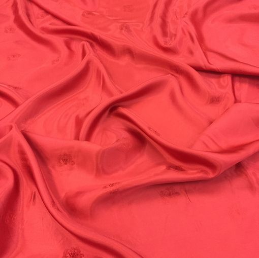 Подкладка жаккардовая малиново-красного цвета с вензелями