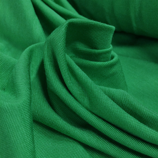 Трикотаж вискозный мягкий зеленого цвета