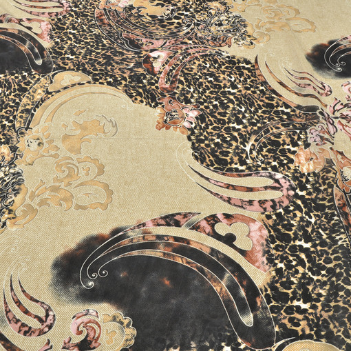 Вискоза жоржетная с рисунком в виде леопарда и цветов в бежевых,черных и розовых тонах