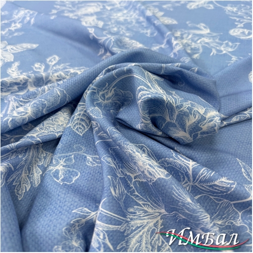 Вискоза плательная струящаяся принт абстрактные белые букеты на нежно-голубом фоне