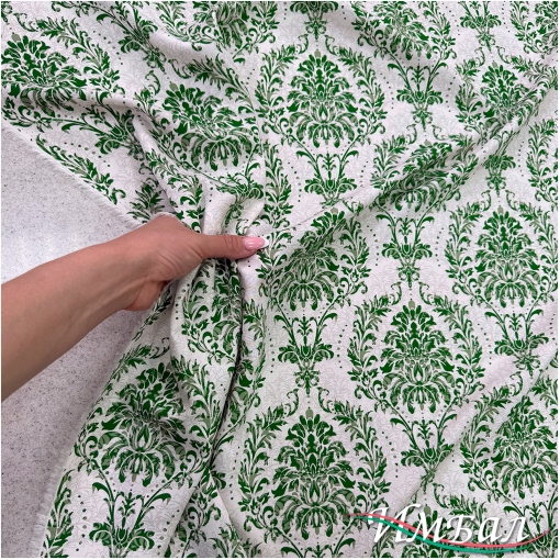 Вискоза плательная струящаяся принт зеленые везеля на молочном фоне