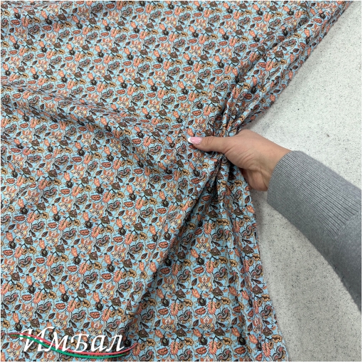 Хлопок стрейч плательно-рубашечный мелкий коралловый узор на голубом фоне