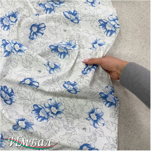 Хлопок со льном Alberta Feretti плательно-рубашечный стрейч цветы на белом фоне 