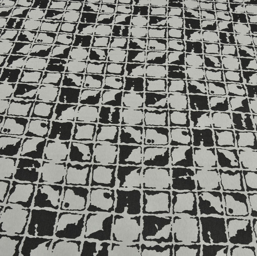 Черно-белое джерси с квадратами среднего размера