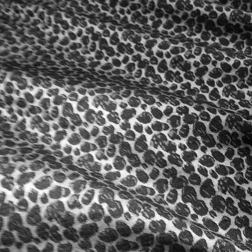 Жаккард серебристого цвета в темно-серый леопардовый рисунок