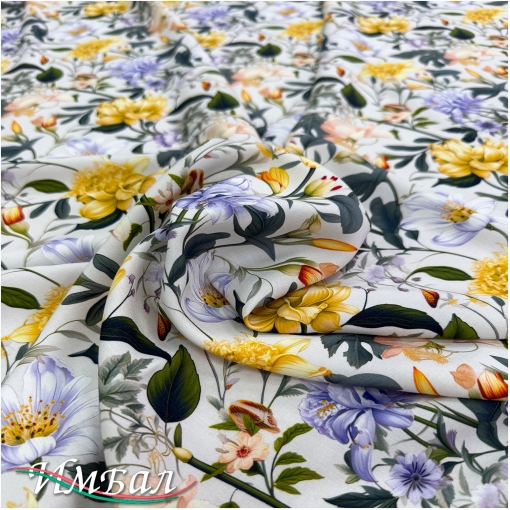 Вискоза плательная струящаяся дизайн желто-сиреневые полевые цветы на молочном фоне