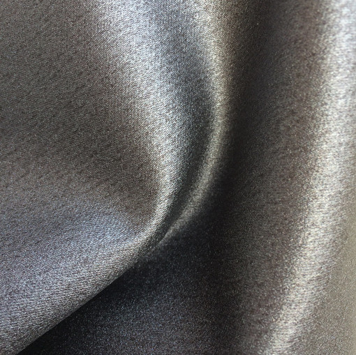 Джинса стрейч серого цвета с покрытием под кожу