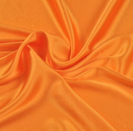 Атласный шелк апельсинового цвета