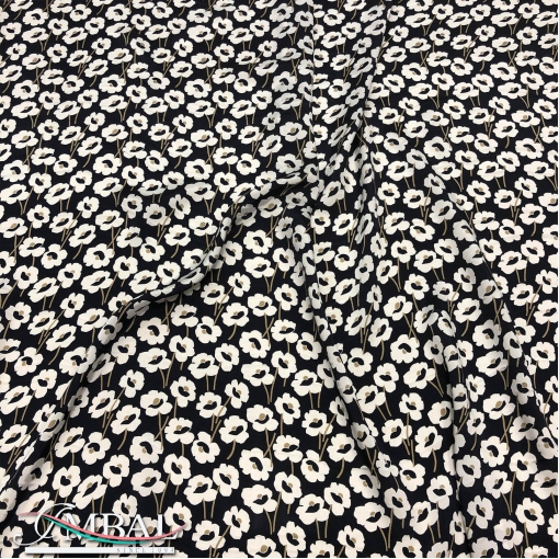 Вискоза мягкая плательная принт Prada графичные цветы на черном 