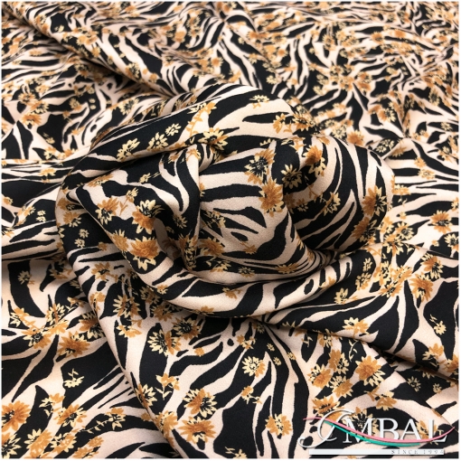 Вискоза штапель плательная атласная принт Ratti цветочки на фоне "зебры"