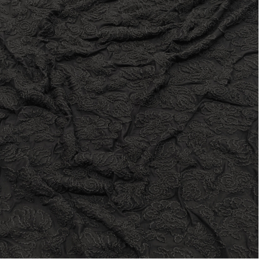 Трикотаж вискозный с объемными вышитыми цветами черного цвета