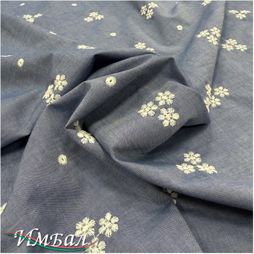 Ткань рубашечная хлопок со льном Blumarine вышивка на серо-голубом фоне