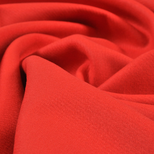 Красная пальтовая шерсть 
