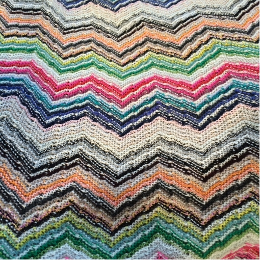 Трикотаж тёплый Missoni в белых тонах