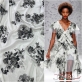 Муслин вискоза с шелком принт Blumarine серо-черные букеты роз на молочном фоне
