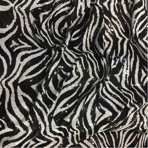 Пайетки на сетке D&G зебра в черно-белых тонах