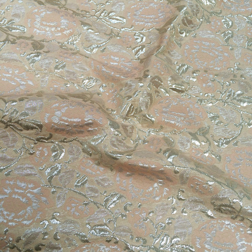 Жаккард нарядный пудрового цвета с серебристым люрексом