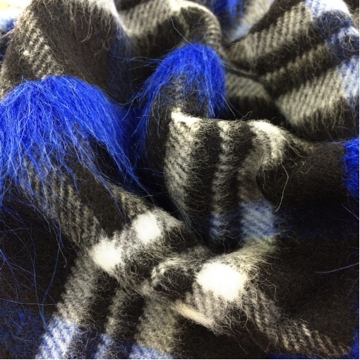 Ткань пальтово-костюмнаяклетка с синей ворсовой полосой