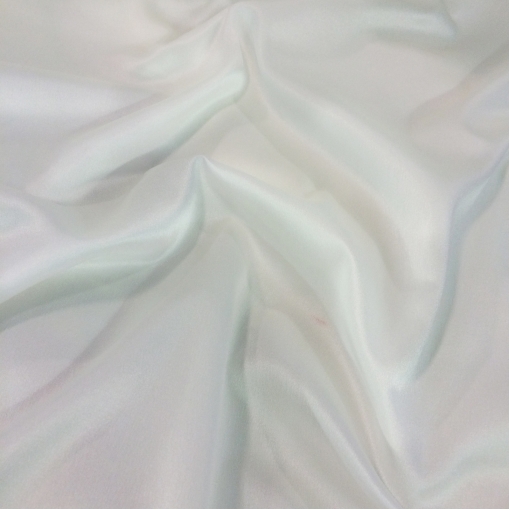 Шелк стрейч креповый ванильно-белый с атласным блеском