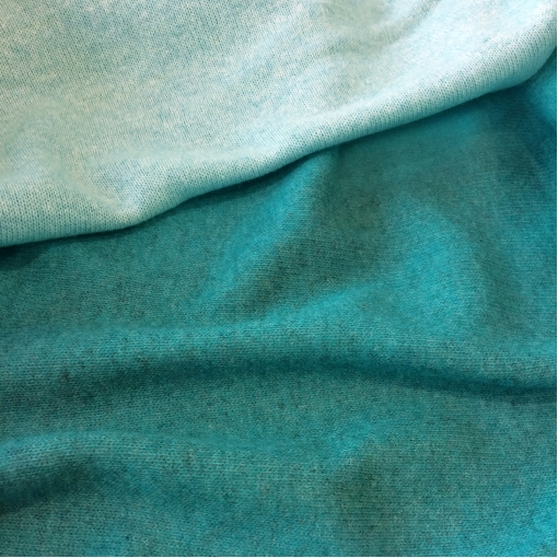 Джерси шерстяное двухстороннее плотное голубого / ярко-бирюзового цвета