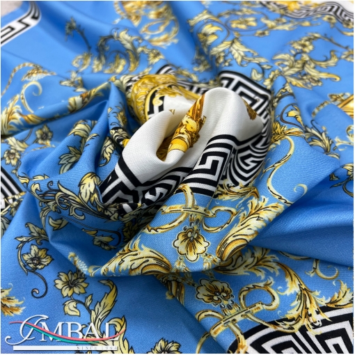 Ткань рубашечно-плательная хлопковая принт Versace на голубом фоне