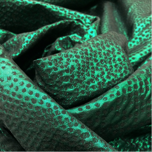 Жаккард нарядный дизайн D&G черно-зеленые люрексовые горошки