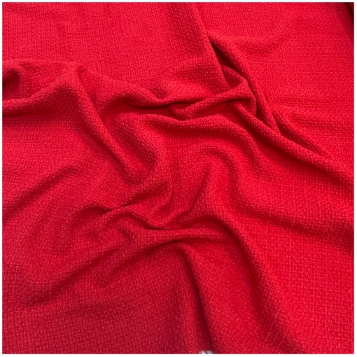 Шанель летняя костюмно-плательная ярко-красного цвета