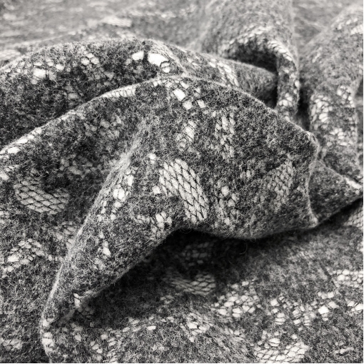 Ткань костюмно-пальтовая Armani двойная с кружевным плетением средне-серого цвета 