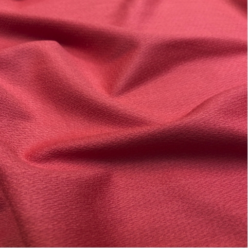 Ткань костюмная жаккардовая тонкая стрейч Valentino красно-малинового цвета