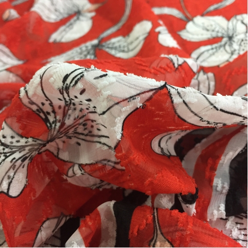 Ткань нарядная филькупе принт Ferragamo купон ирисы на красном фоне