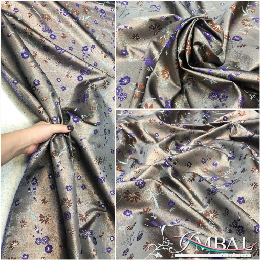 Жаккард нарядный шелковый дизайн Blumarine нежные цветочки на серебристом фоне