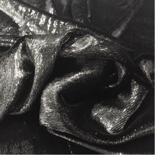 Нарядная мягкая ткань Valentino с черной люрексовой нитью