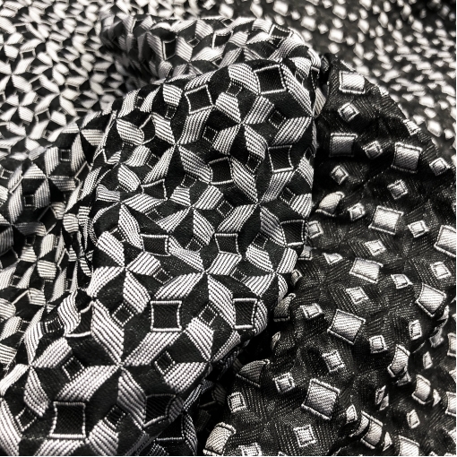 Жаккард нарядный дизайн Prada геометрия с эффектом 3D