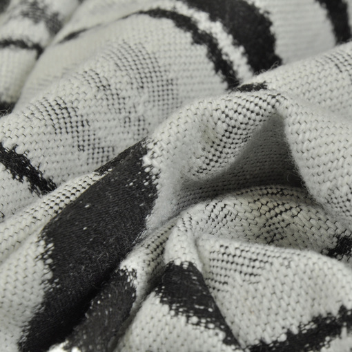 Жаккард пальтовый с рисунком в бело-черную зебру
