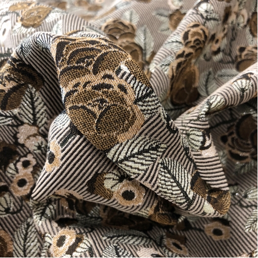 Жаккард нарядный вискозный дизайн Ferragamo розочки в бежево-песочной гамме