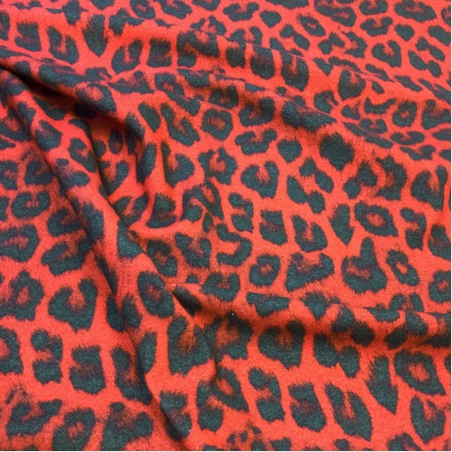 Ткань пальтовая принт Ferragamo леопард на алом фоне