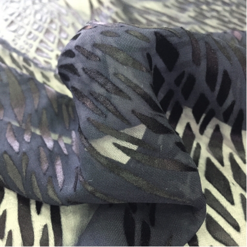 Шелк с вискозой деворе принт Valentino абстрактные листья серо-синего цвета