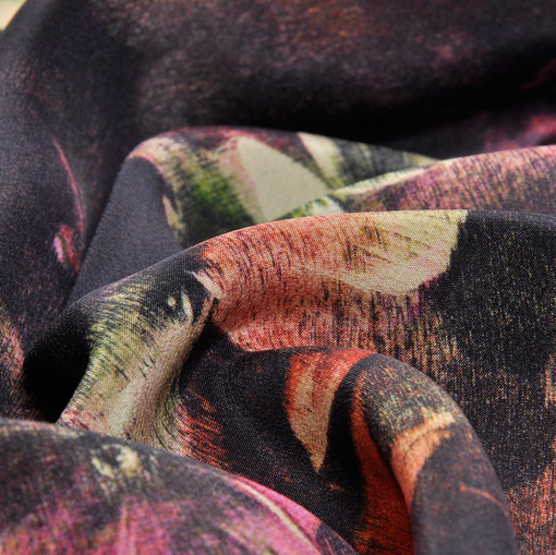 Шелк крепдешин с абстрактным цветочным принтом