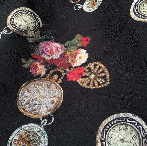 Жаккард нарядный костюмно-пальтовый принт D&G часы и розы на темном фоне