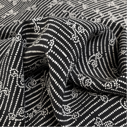 Шелк креповый принт Yves Saint Laurent горшки и логотипы в черно-белой гамме