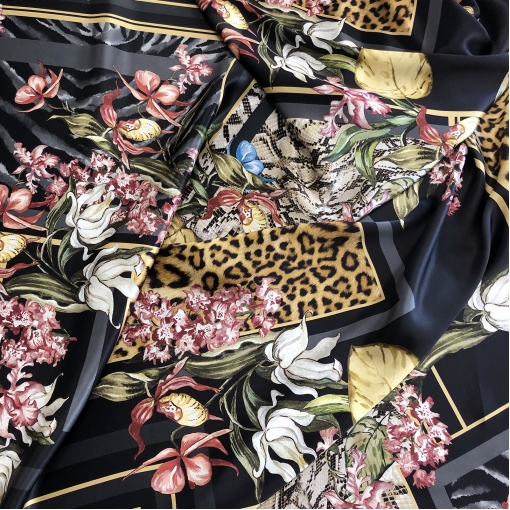 Шелк атласный принт Roberto Cavalli пэчворк: лилии, рептилия и леопард