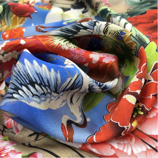 Шелк атласный принт McQueen аисты, цветы, веера в японском стиле